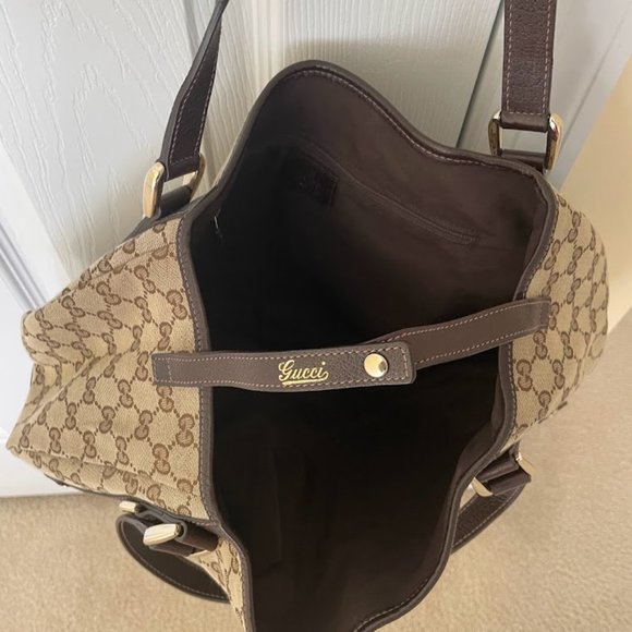 NWOT Gucci Mongram Canvas Abbey Hobo - Picture 7 of 8